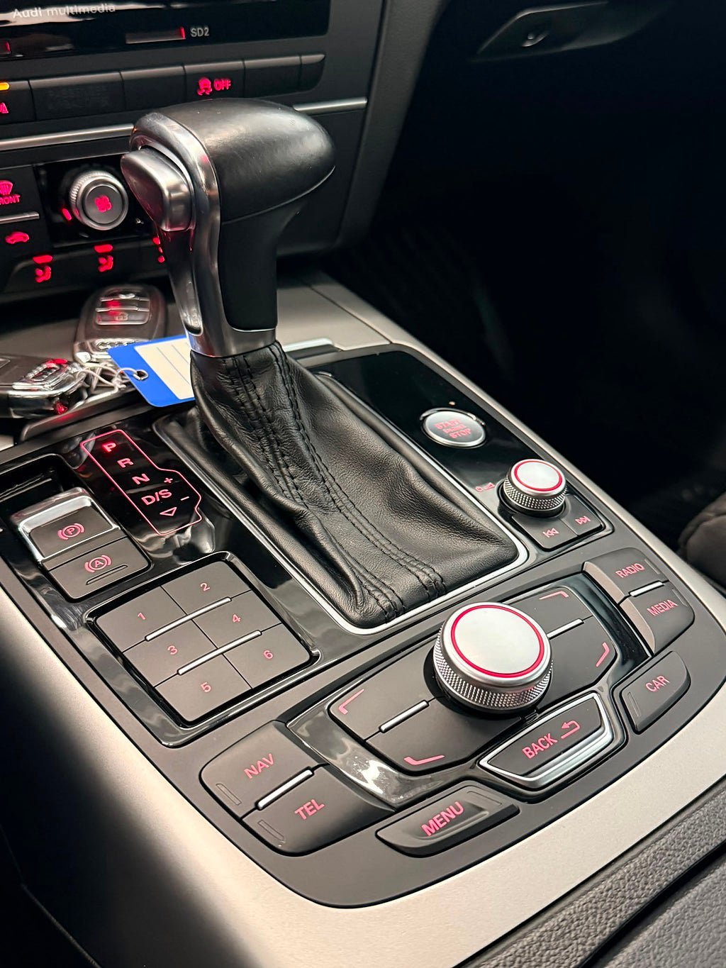 Vehicle Image 11