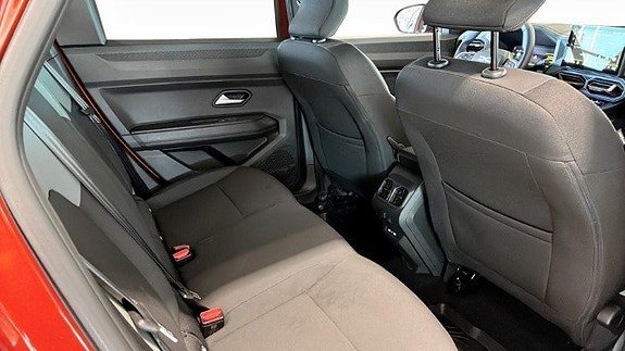 Vehicle Image 22
