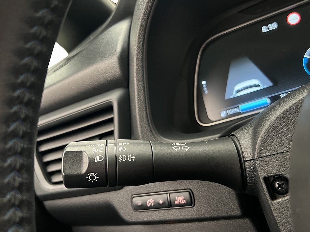 Vehicle Image 24