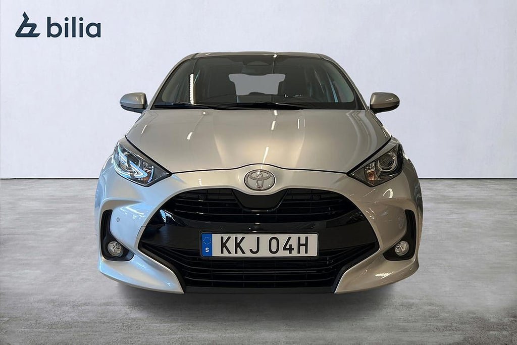 Vehicle Image 6