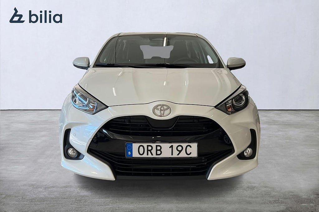 Vehicle Image 6