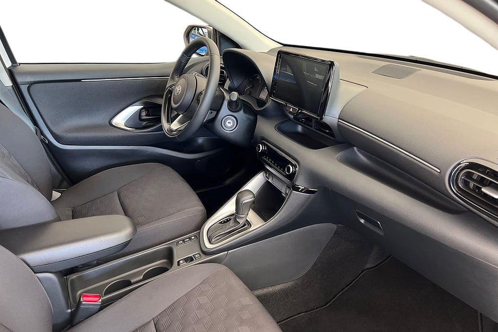 Vehicle Image 7