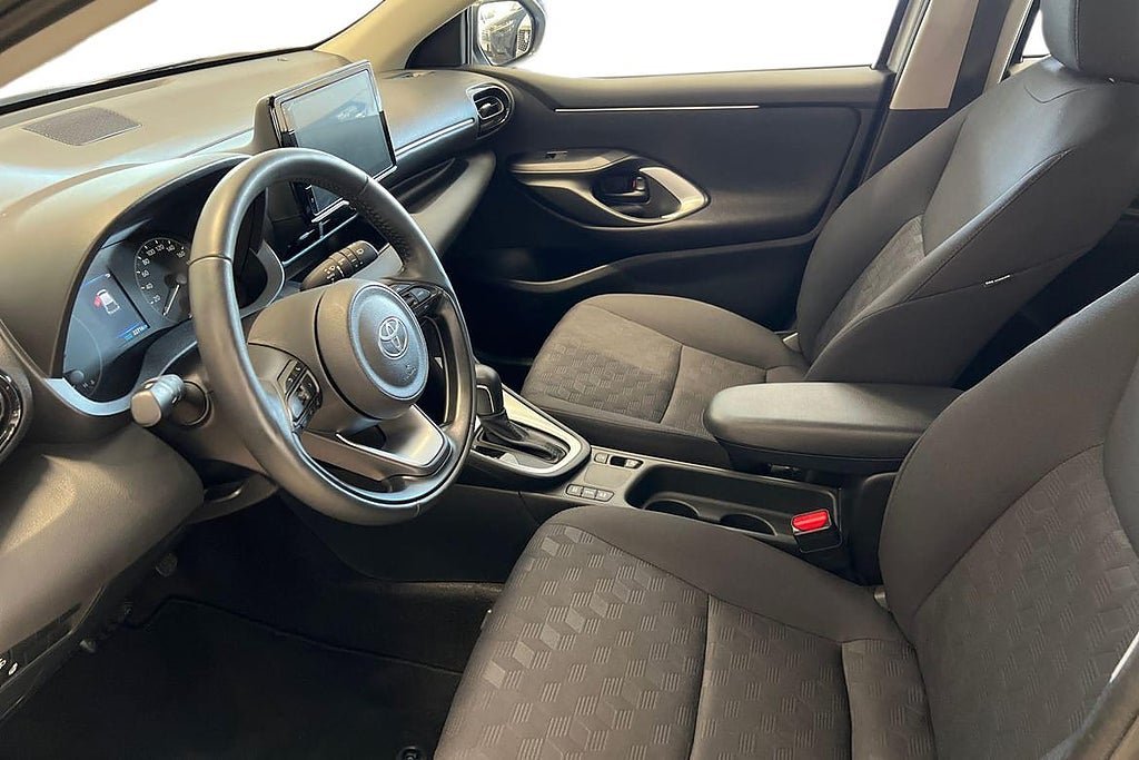 Vehicle Image 14
