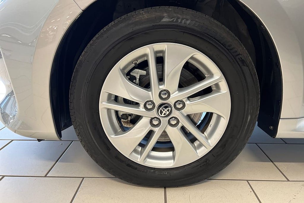 Vehicle Image 17