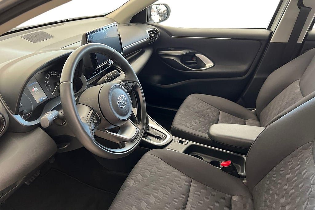 Vehicle Image 14