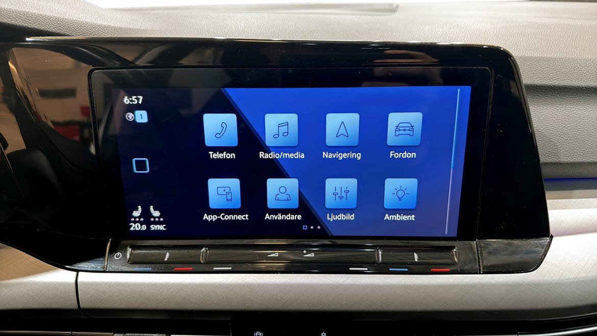 Vehicle Image 9