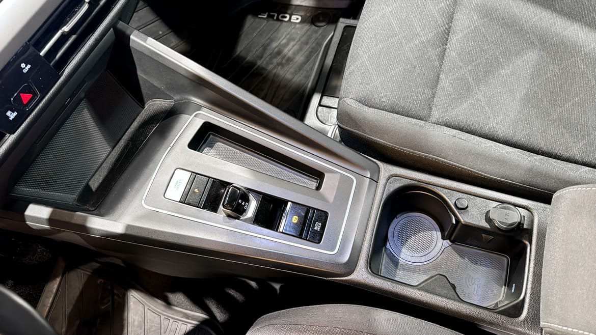 Vehicle Image 15