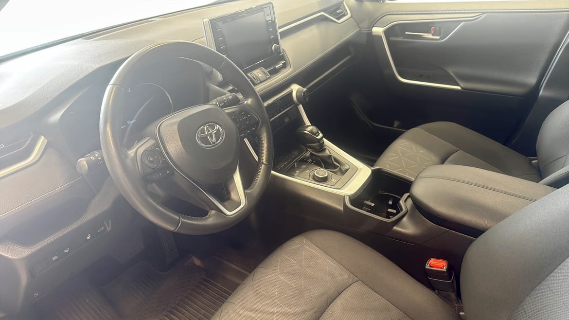 Vehicle Image 7