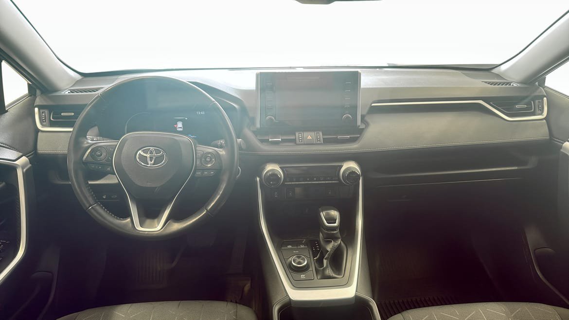 Vehicle Image 9