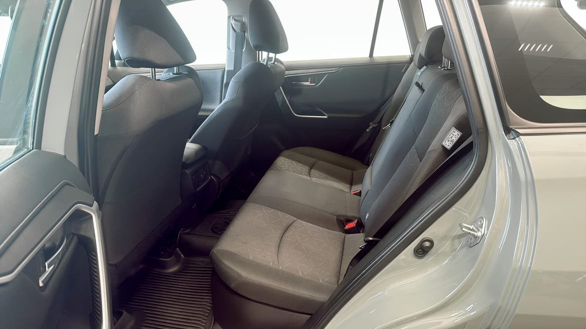 Vehicle Image 11