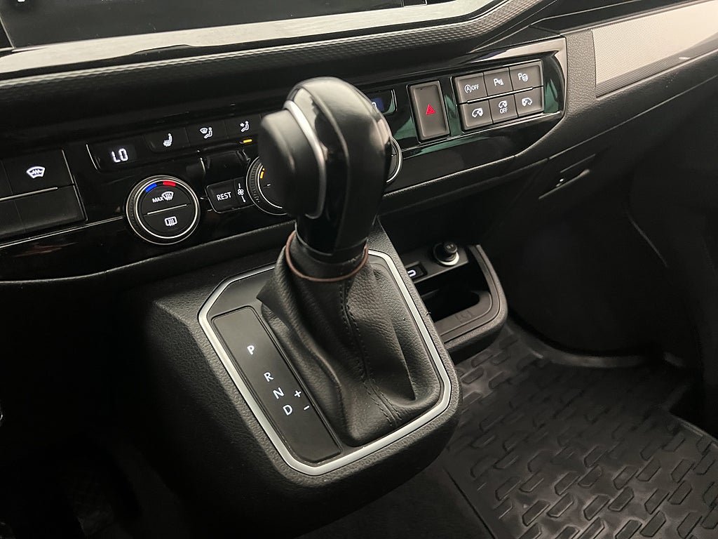 Vehicle Image 29