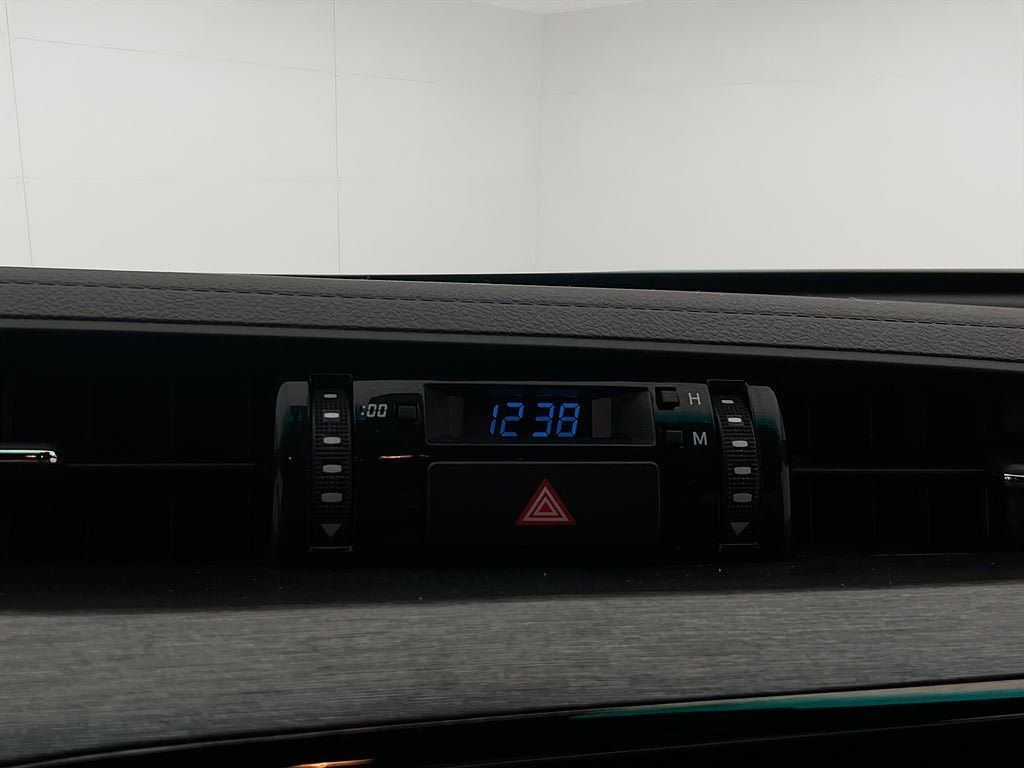Vehicle Image 23