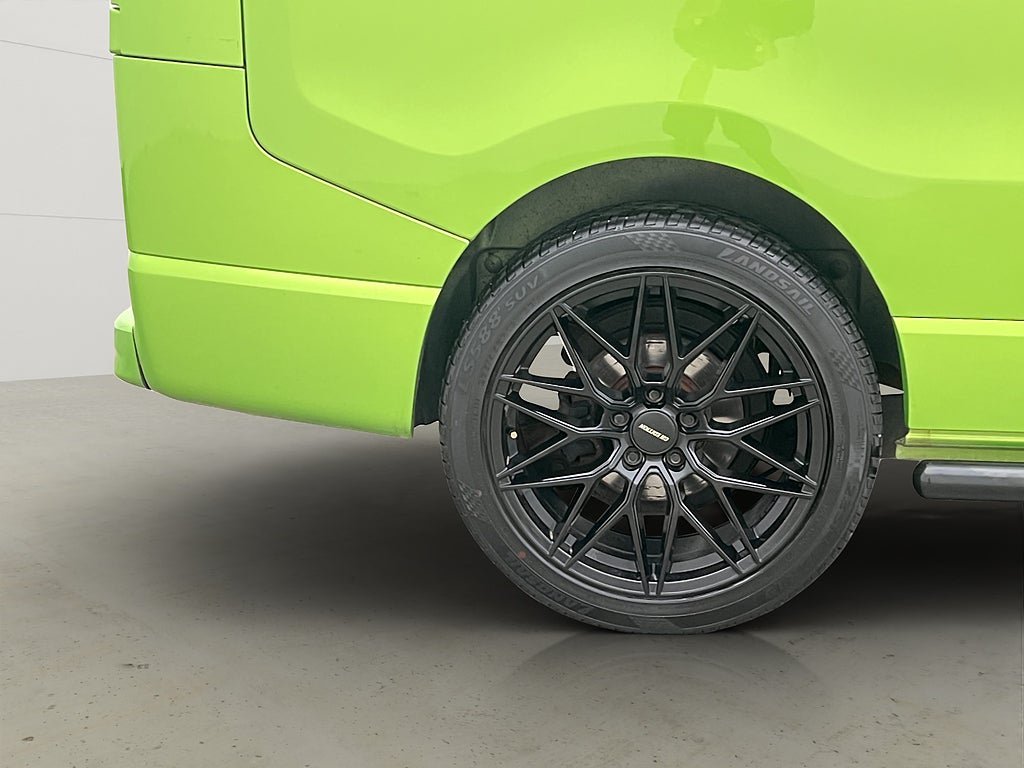 Vehicle Image 29
