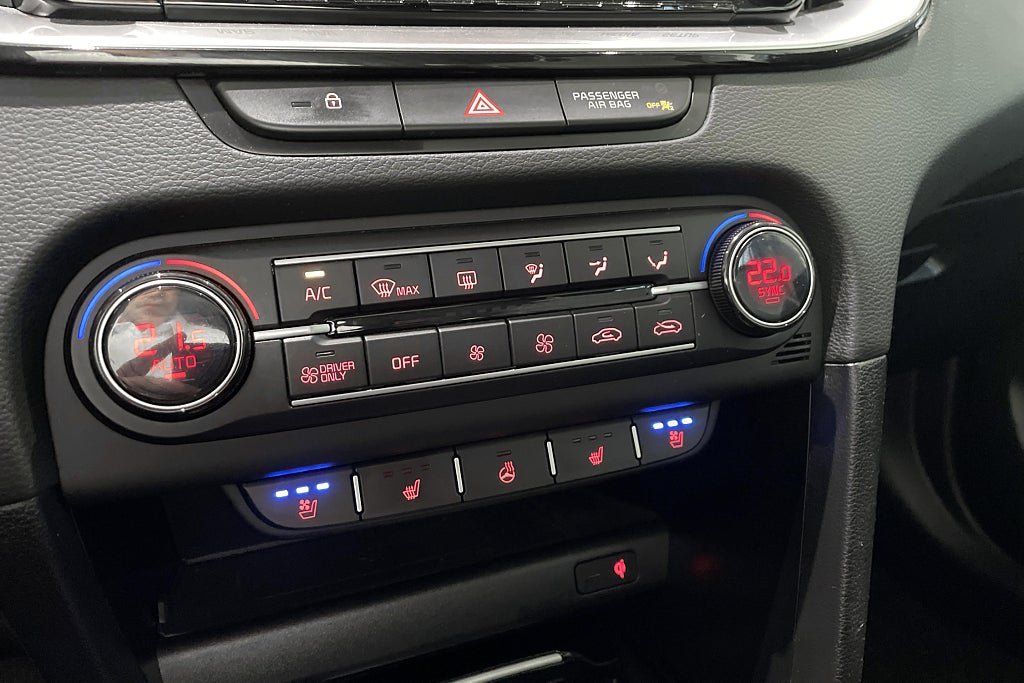 Vehicle Image 26