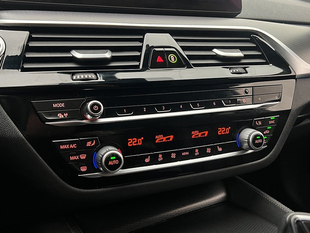 Vehicle Image 27