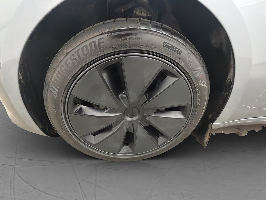 Vehicle Image 31