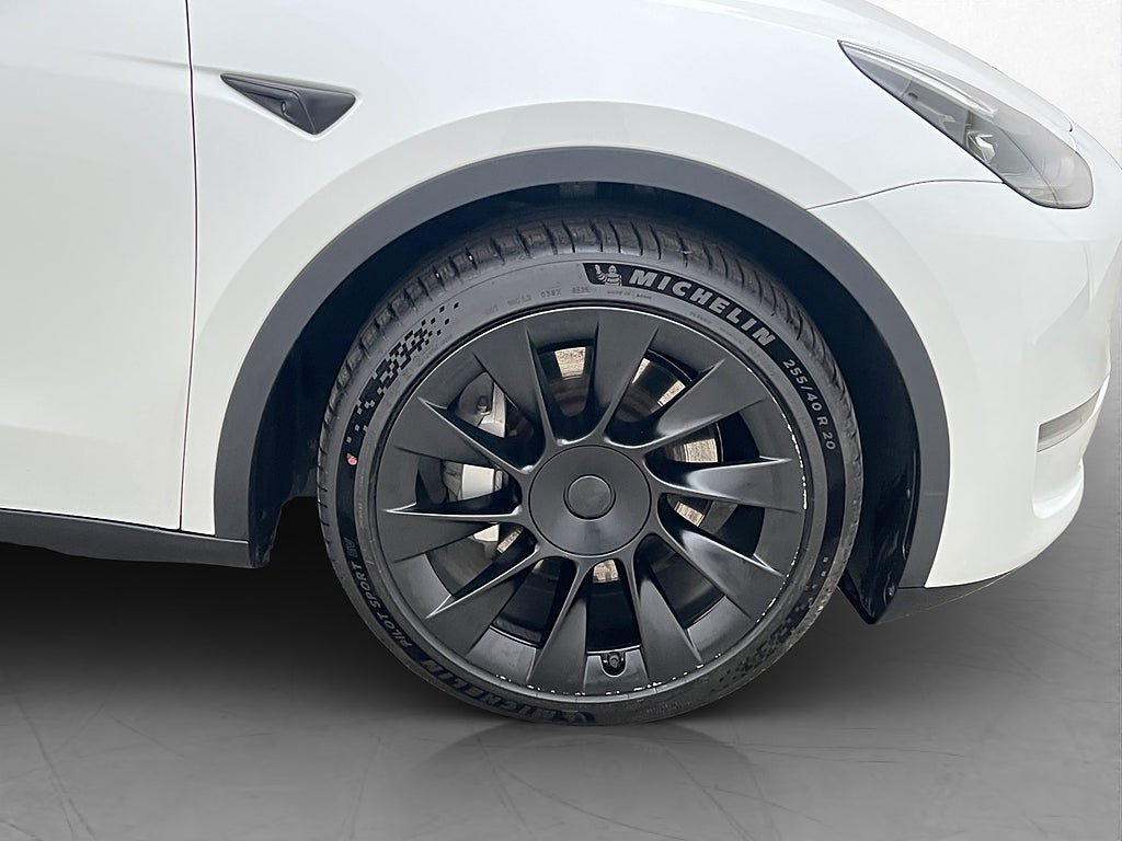 Vehicle Image 35