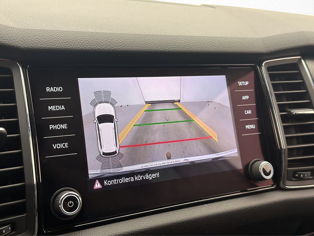 Vehicle Image 23