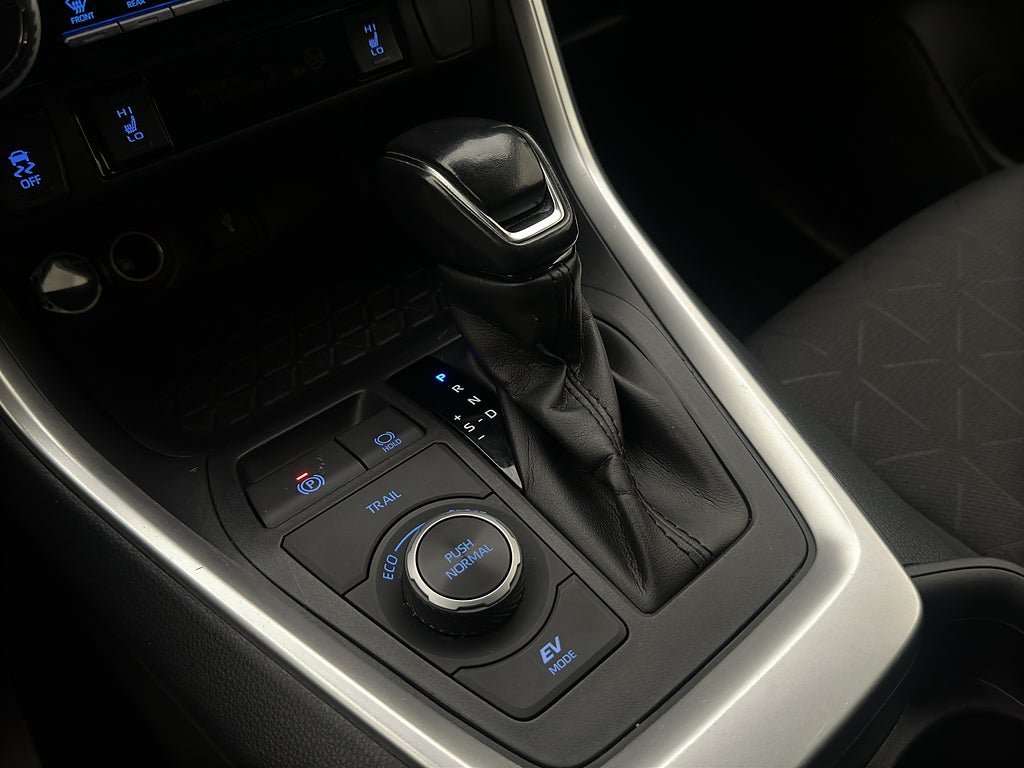 Vehicle Image 19