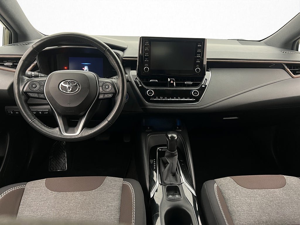Vehicle Image 12