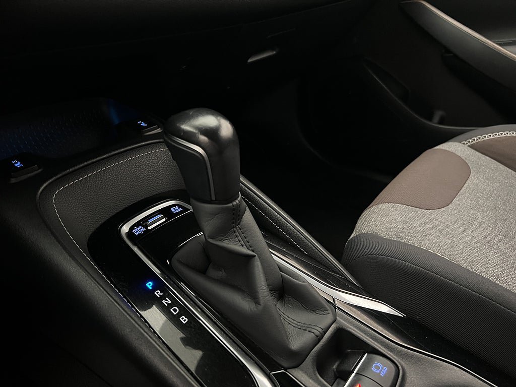 Vehicle Image 23