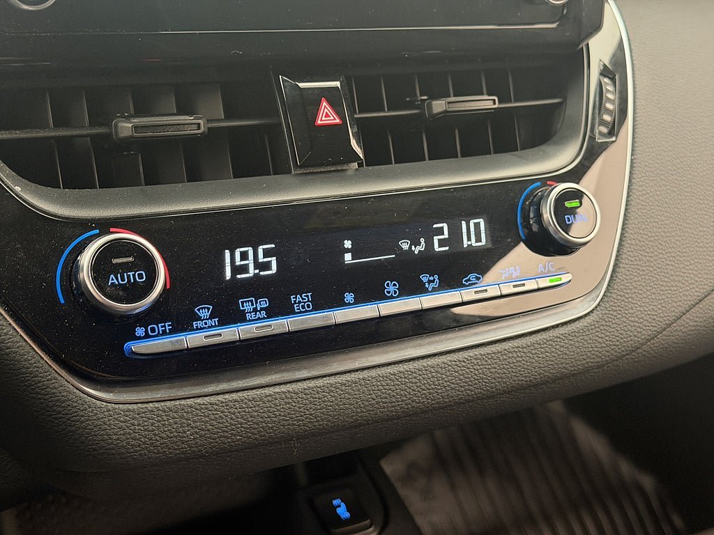 Vehicle Image 22