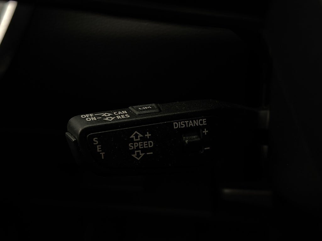 Vehicle Image 27