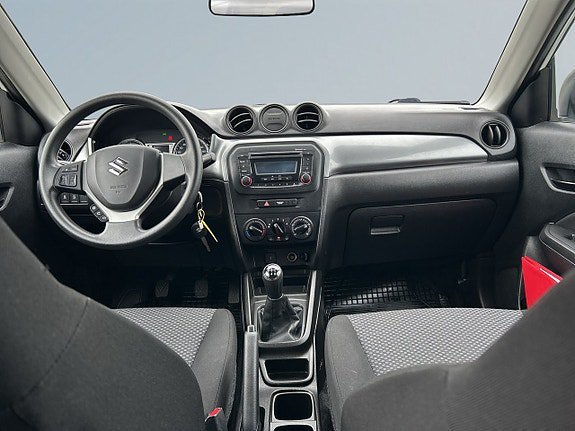 Vehicle Image 8