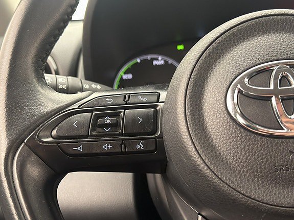 Vehicle Image 17