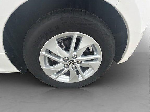 Vehicle Image 30