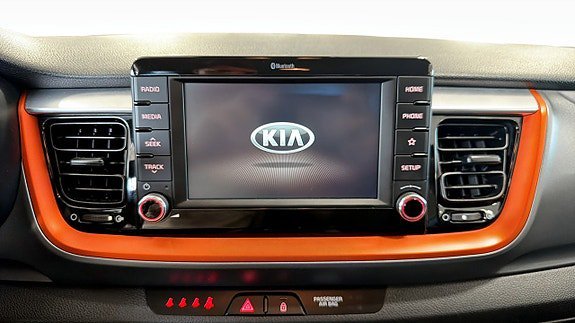 Vehicle Image 11