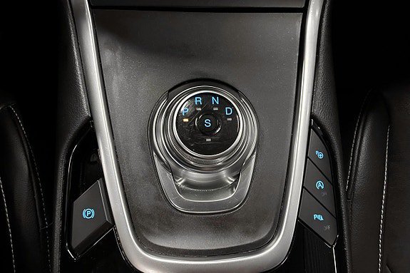 Vehicle Image 24