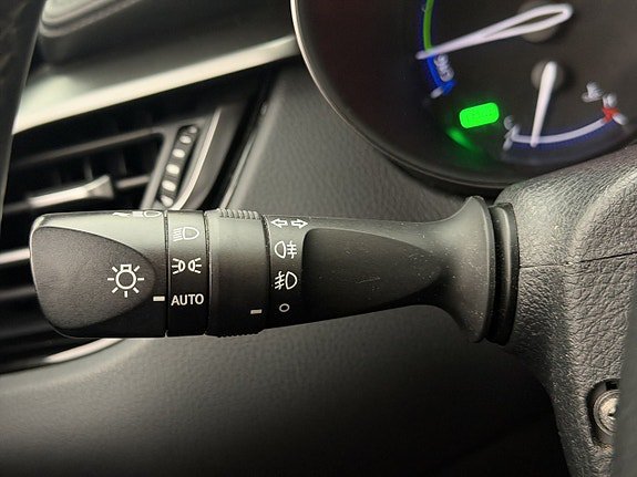 Vehicle Image 32
