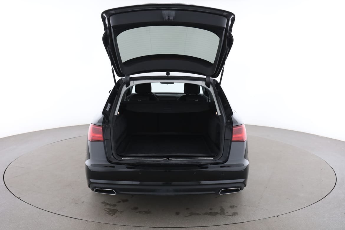 Vehicle Image 17