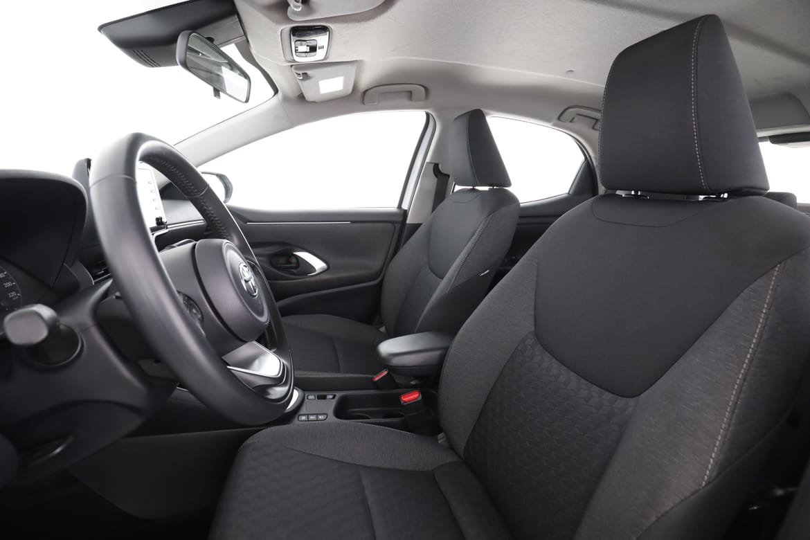 Vehicle Image 11