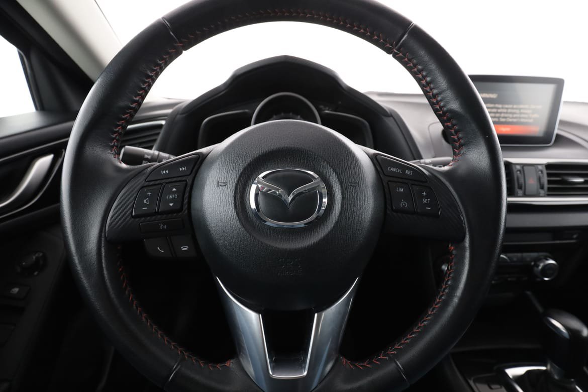 Vehicle Image 19