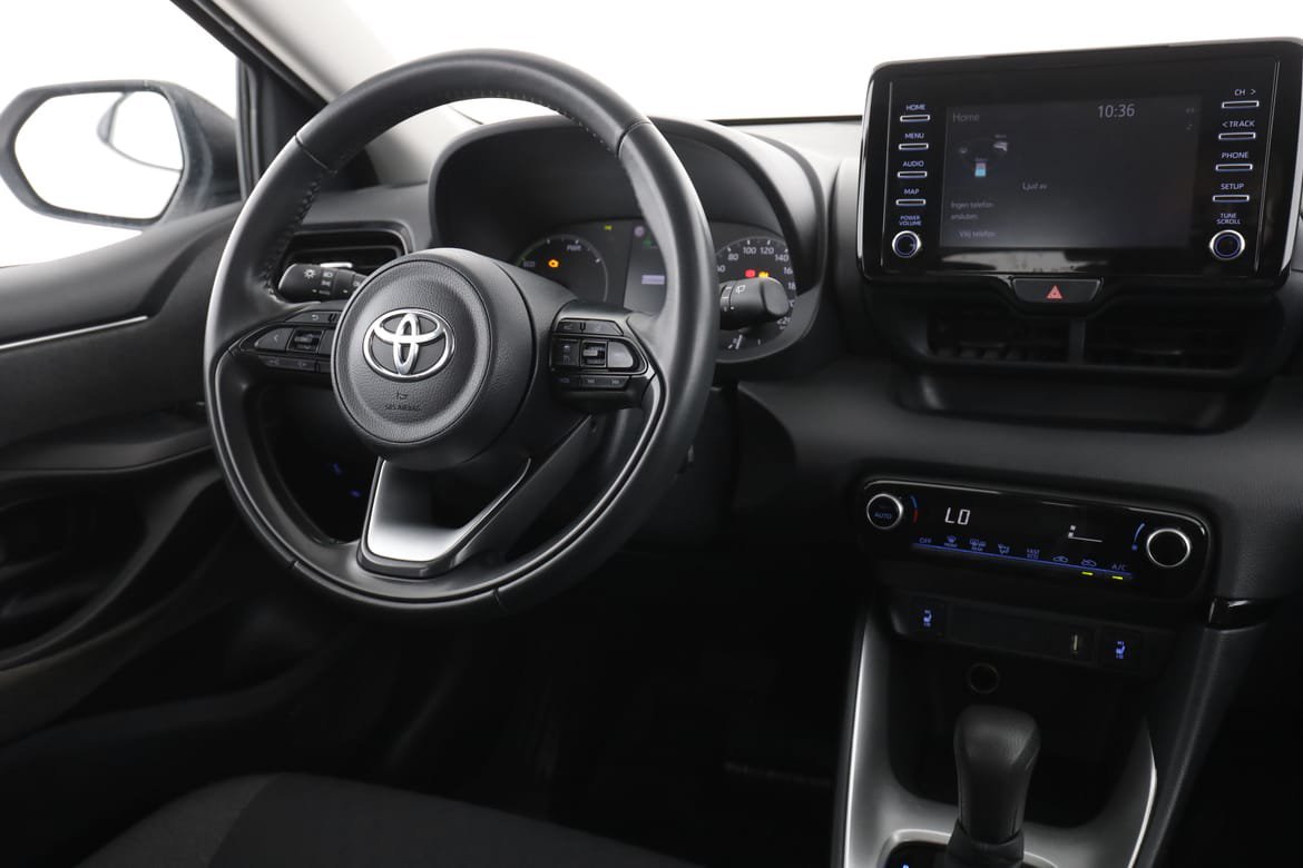 Vehicle Image 14