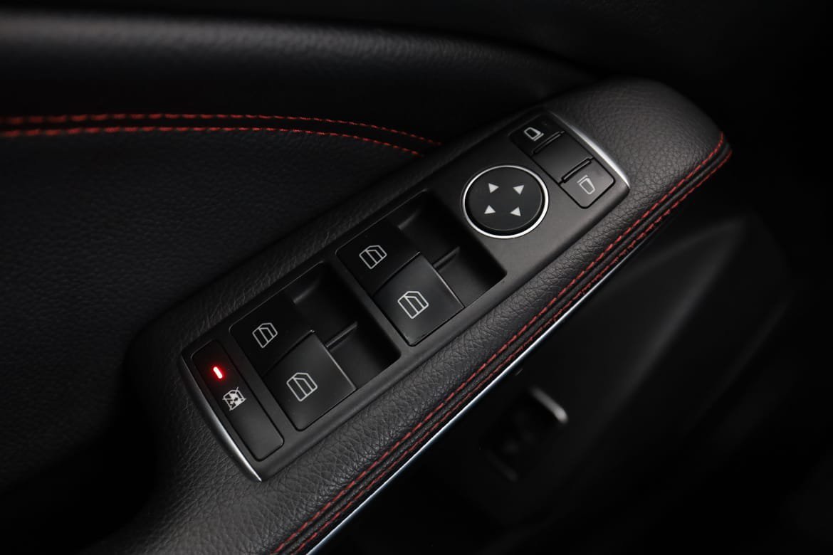 Vehicle Image 37