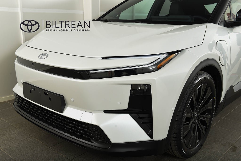 Vehicle Image 7