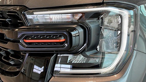 Vehicle Image 11