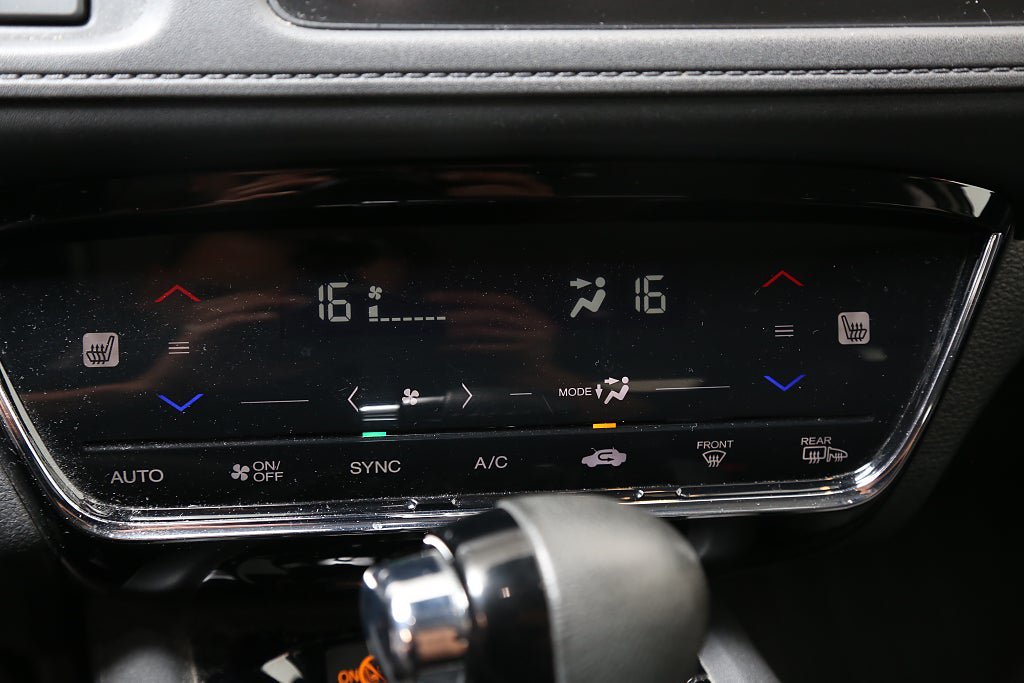 Vehicle Image 19