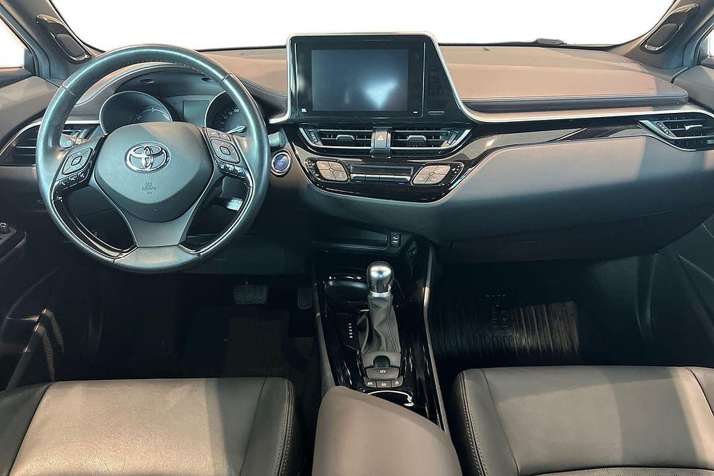 Vehicle Image 10