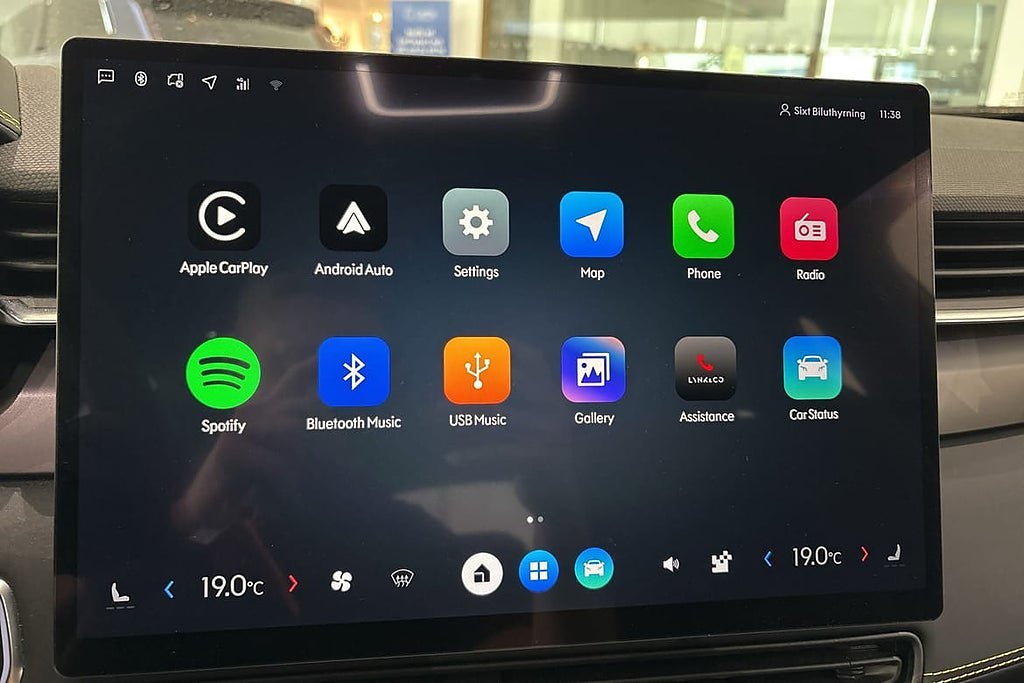 Vehicle Image 15