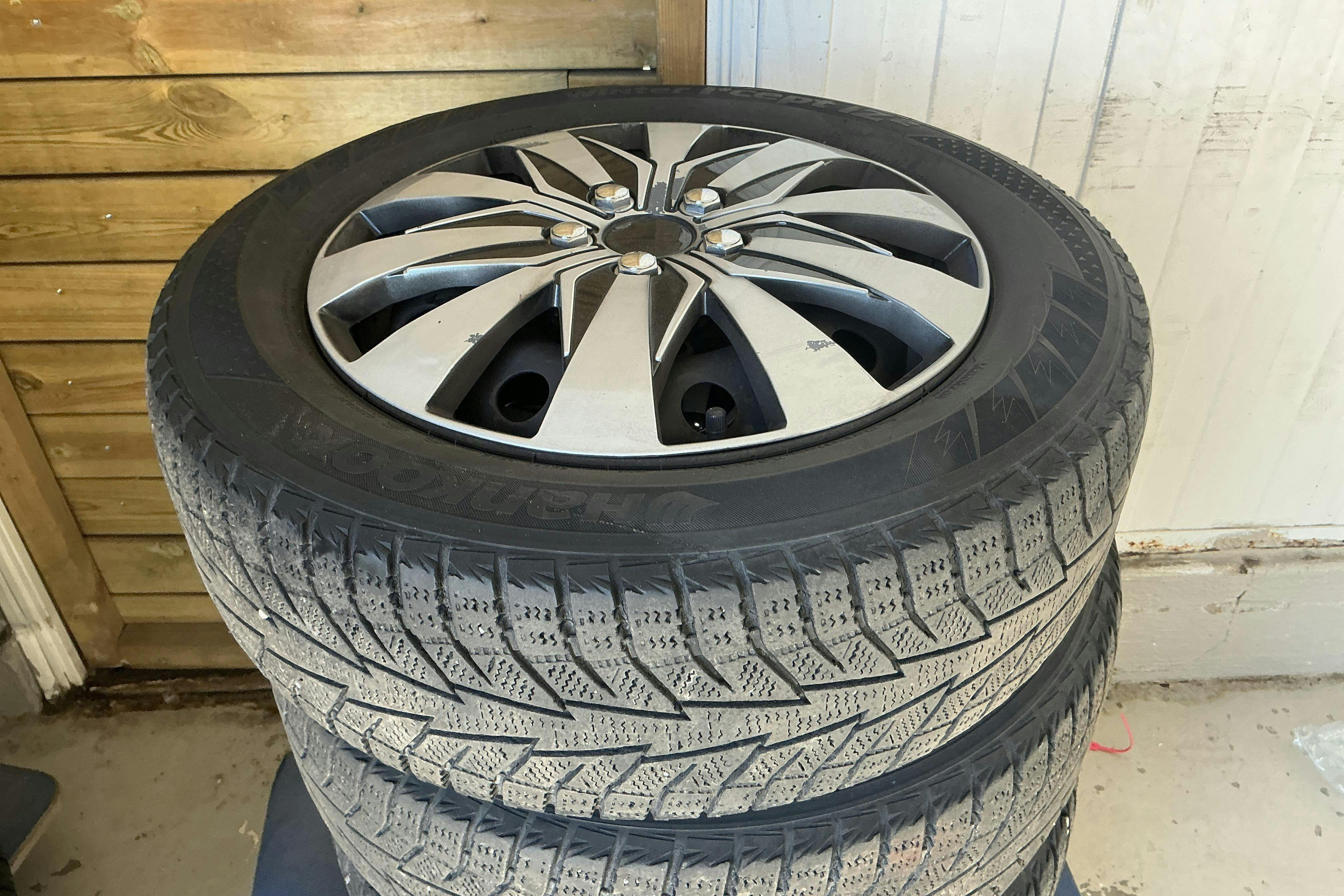 Vehicle Image 15