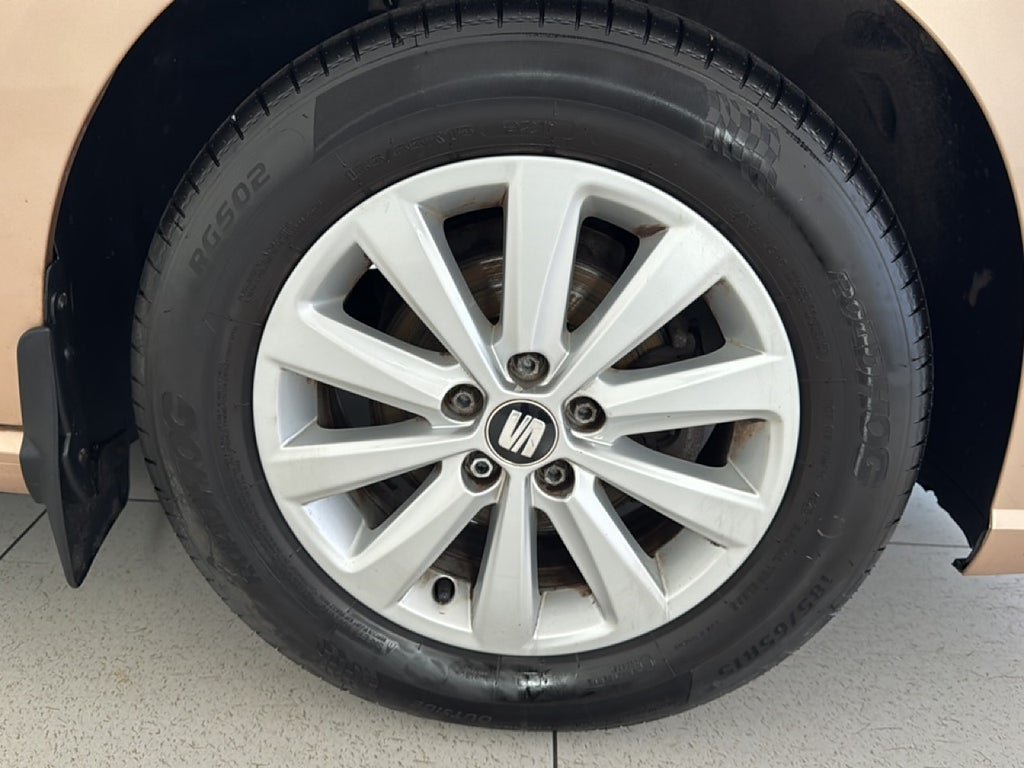 Vehicle Image 15