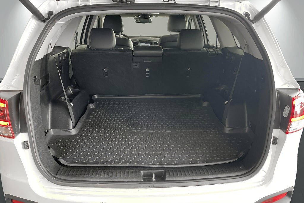 Vehicle Image 17