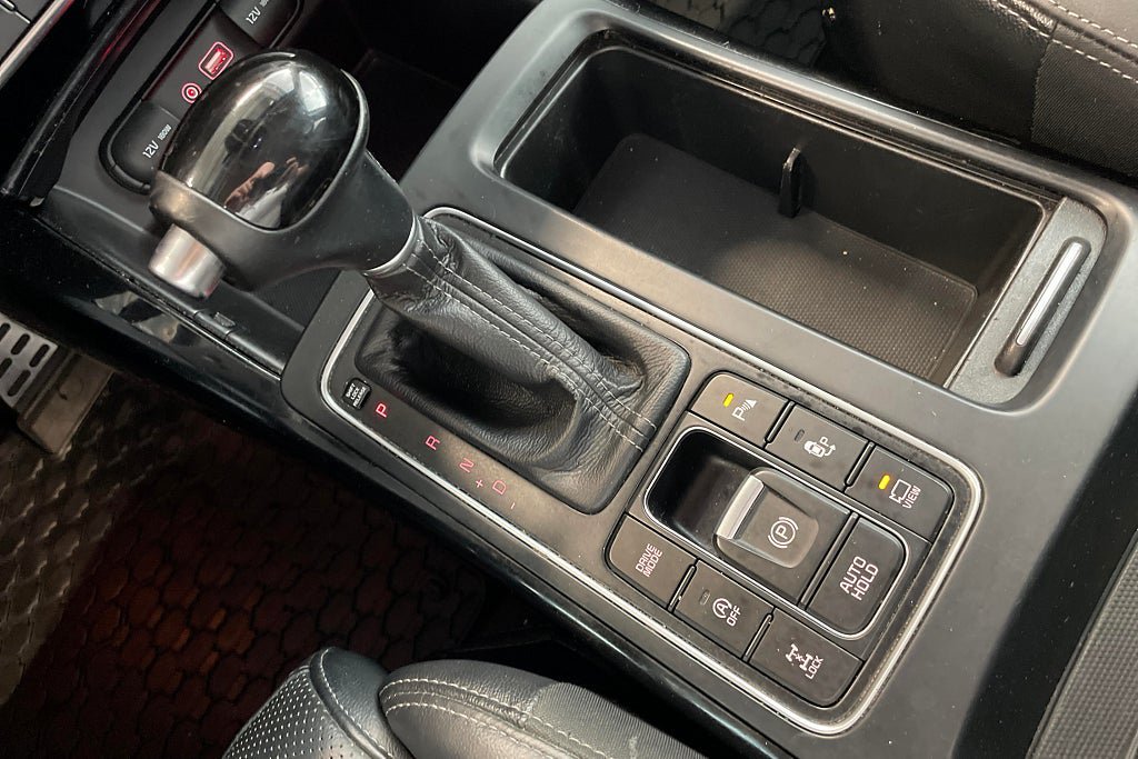 Vehicle Image 32