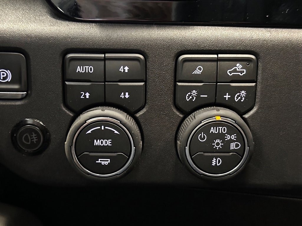 Vehicle Image 30