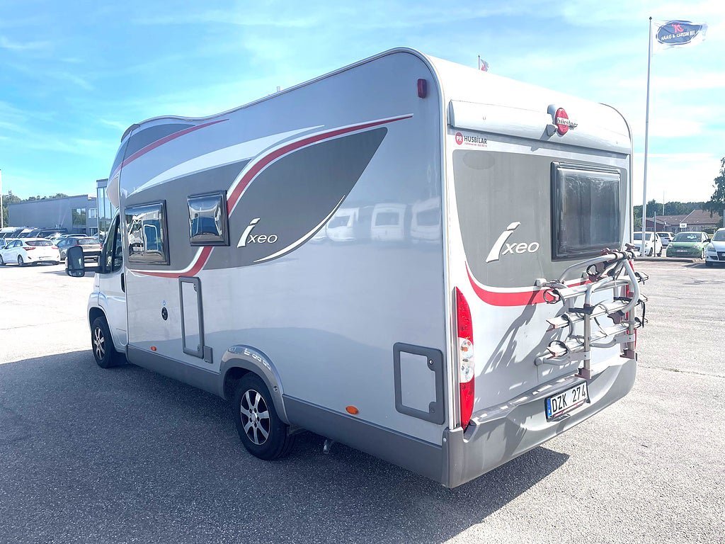 Vehicle Image 17