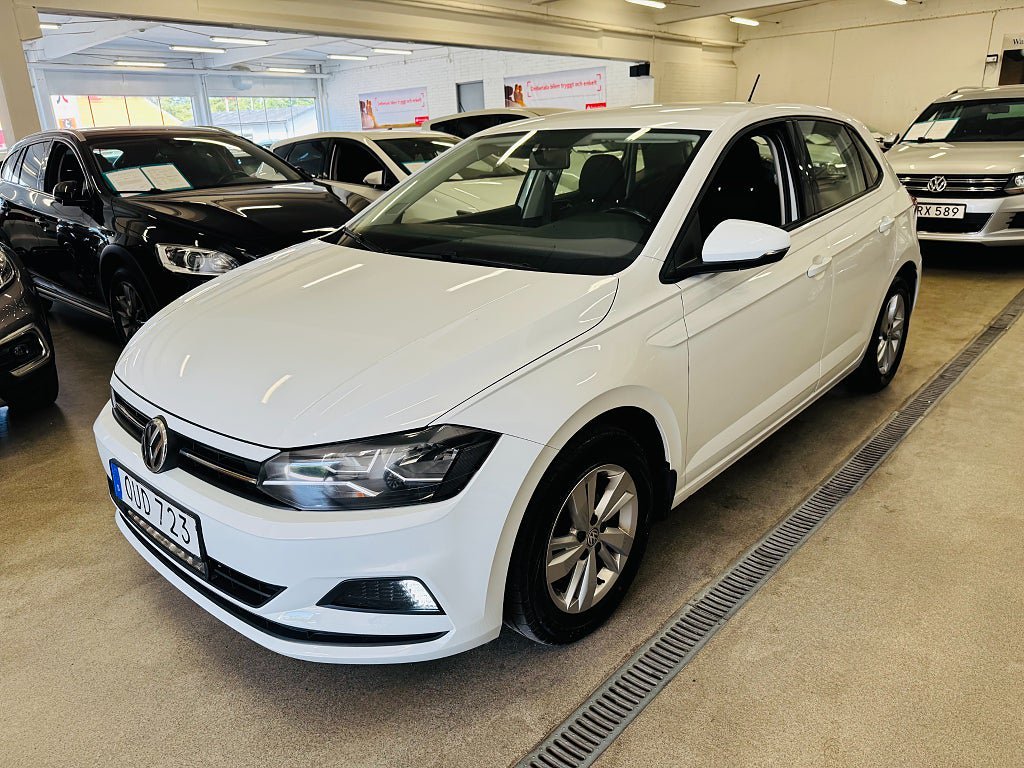 Vehicle Image 14